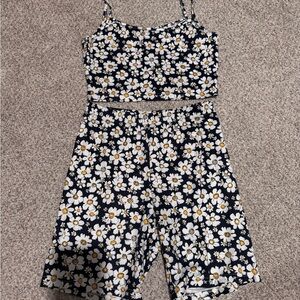 SHEIN Black and White Floral Set